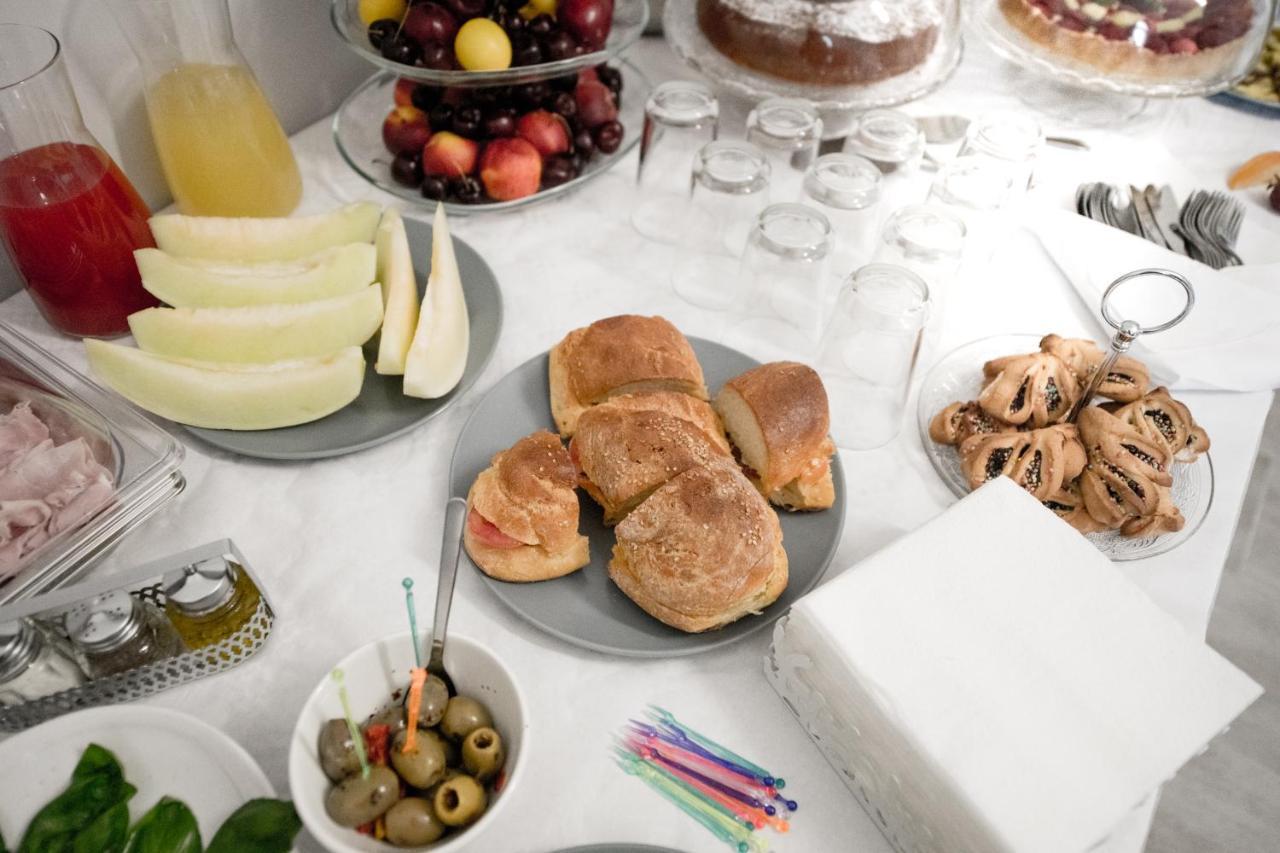 Dove Sorge Il Sole Bed and Breakfast Custonaci Exteriör bild